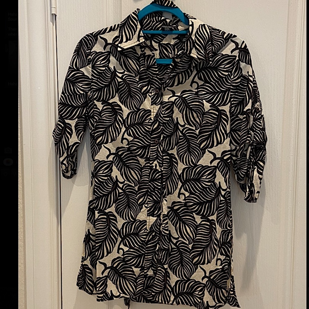 Saks Button Up